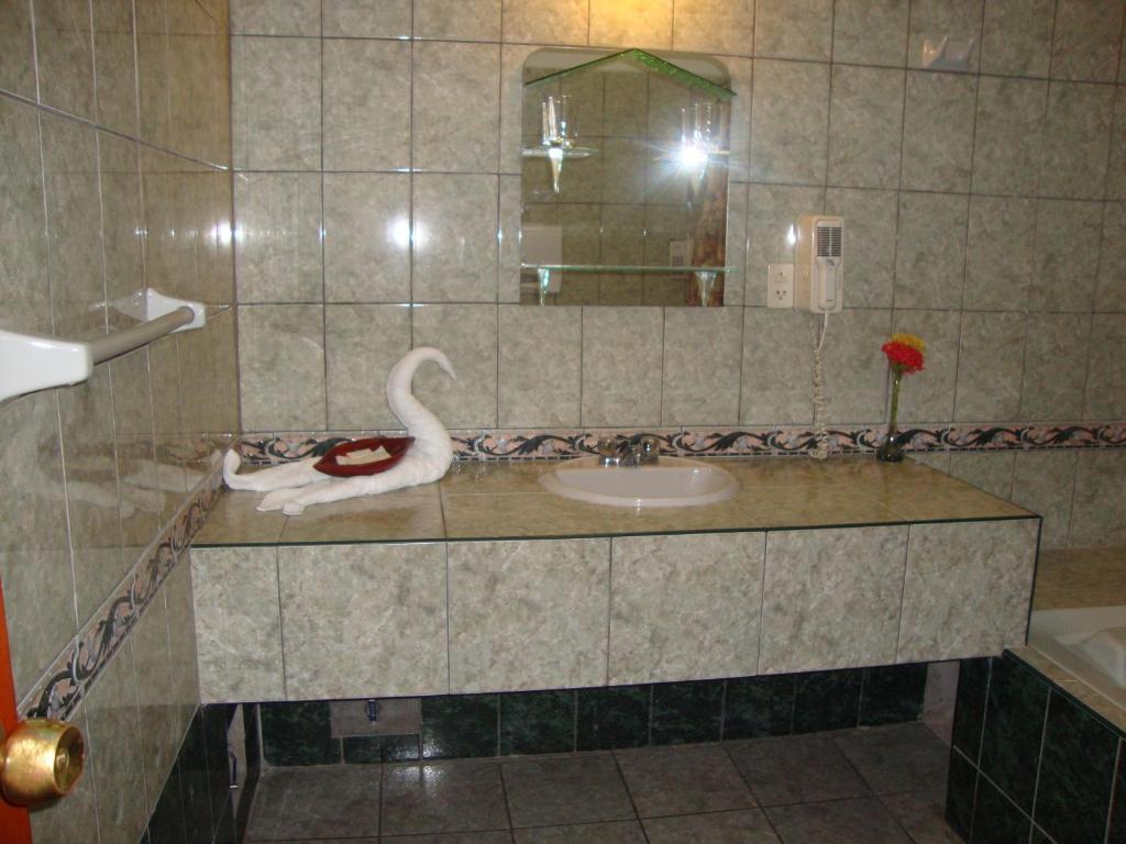 Hotel Sol Del Oriente Iquitos Bilik gambar