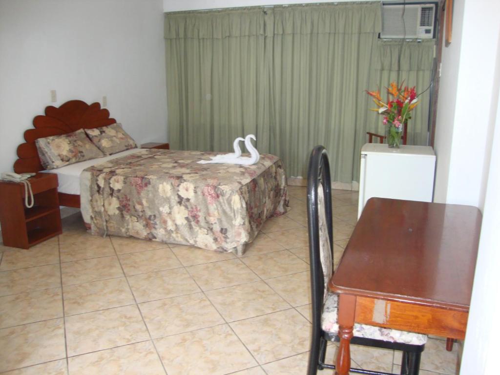 Hotel Sol Del Oriente Iquitos Bilik gambar