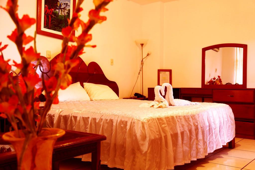 Hotel Sol Del Oriente Iquitos Bilik gambar